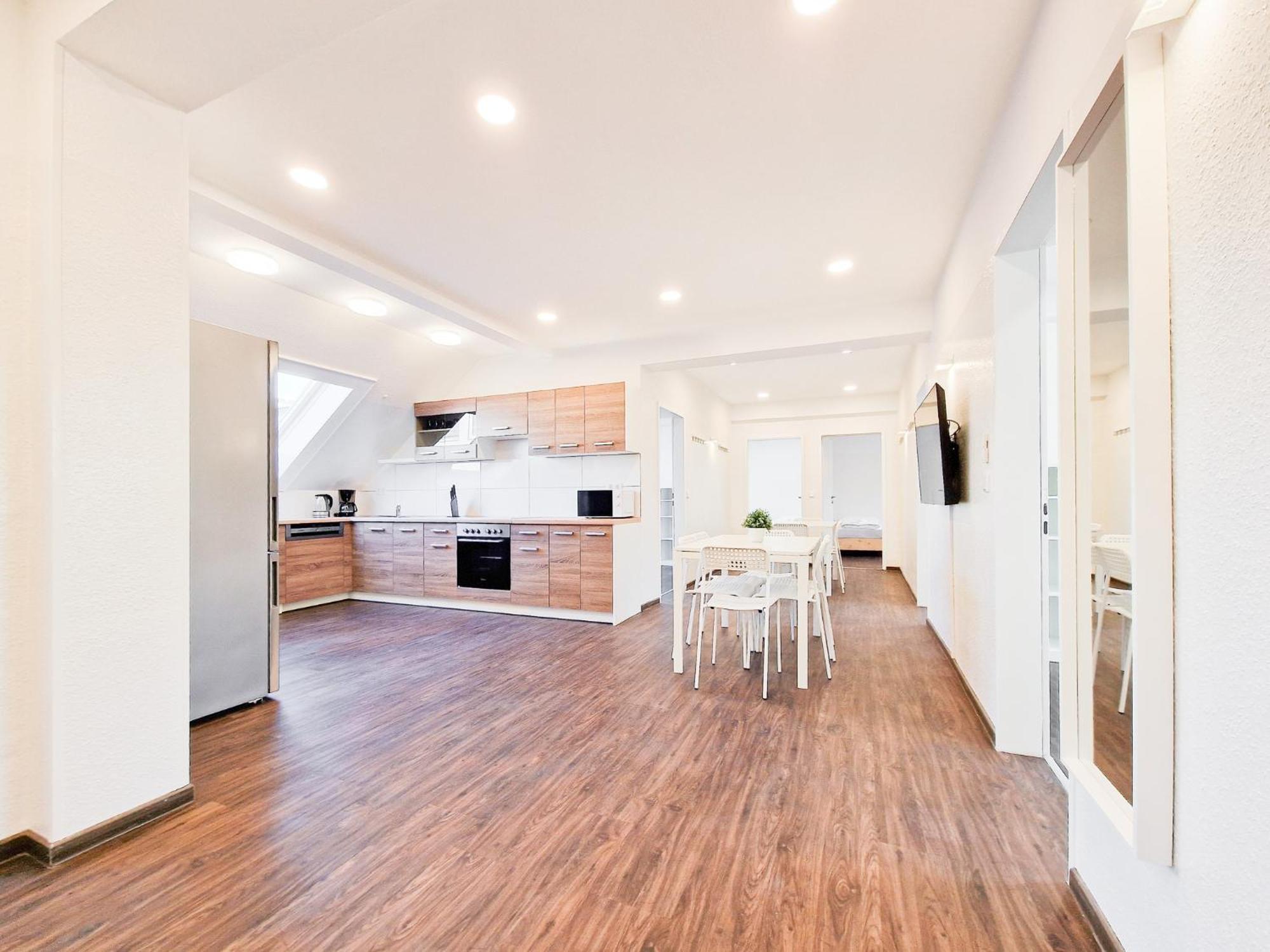 Raj Living - City Center Apartments With 5 Rooms - 10 Min Messe Dus Düsseldorf Exteriér fotografie