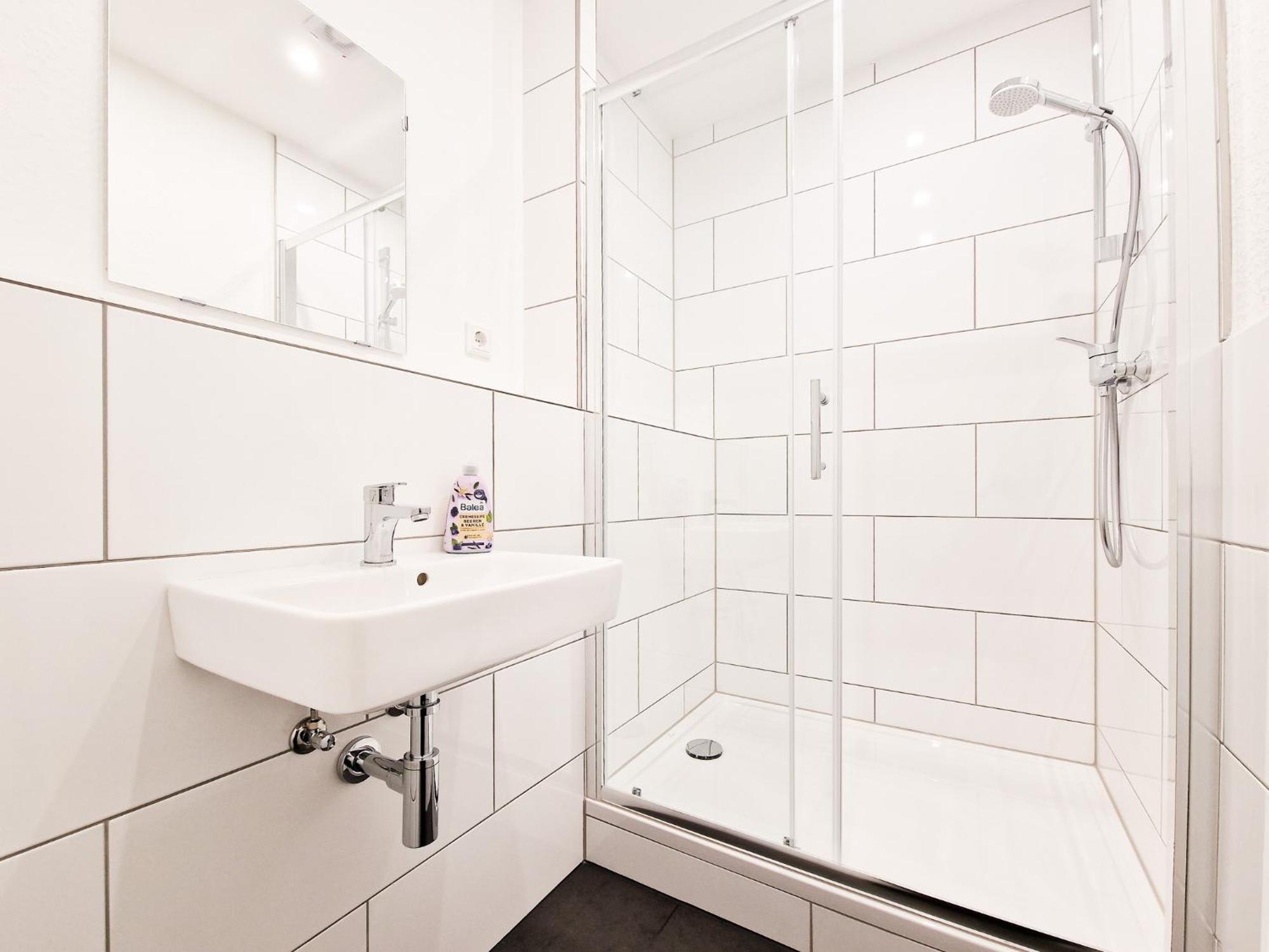 Raj Living - City Center Apartments With 5 Rooms - 10 Min Messe Dus Düsseldorf Exteriér fotografie