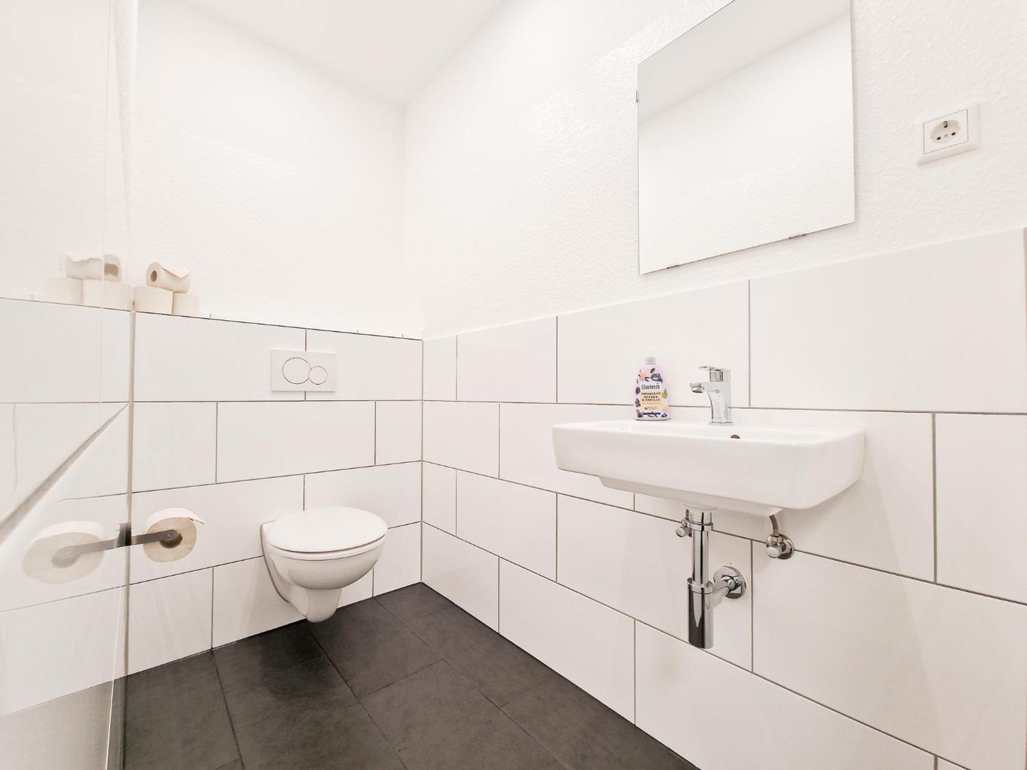 Raj Living - City Center Apartments With 5 Rooms - 10 Min Messe Dus Düsseldorf Exteriér fotografie